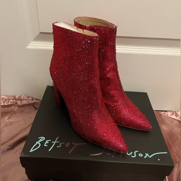 Betsey Johnson Shoes - 🎉HP🎉BETSEY JOHNSON CADY BOOTS FUCHSIA GLITTER SIZE 9 NWT!